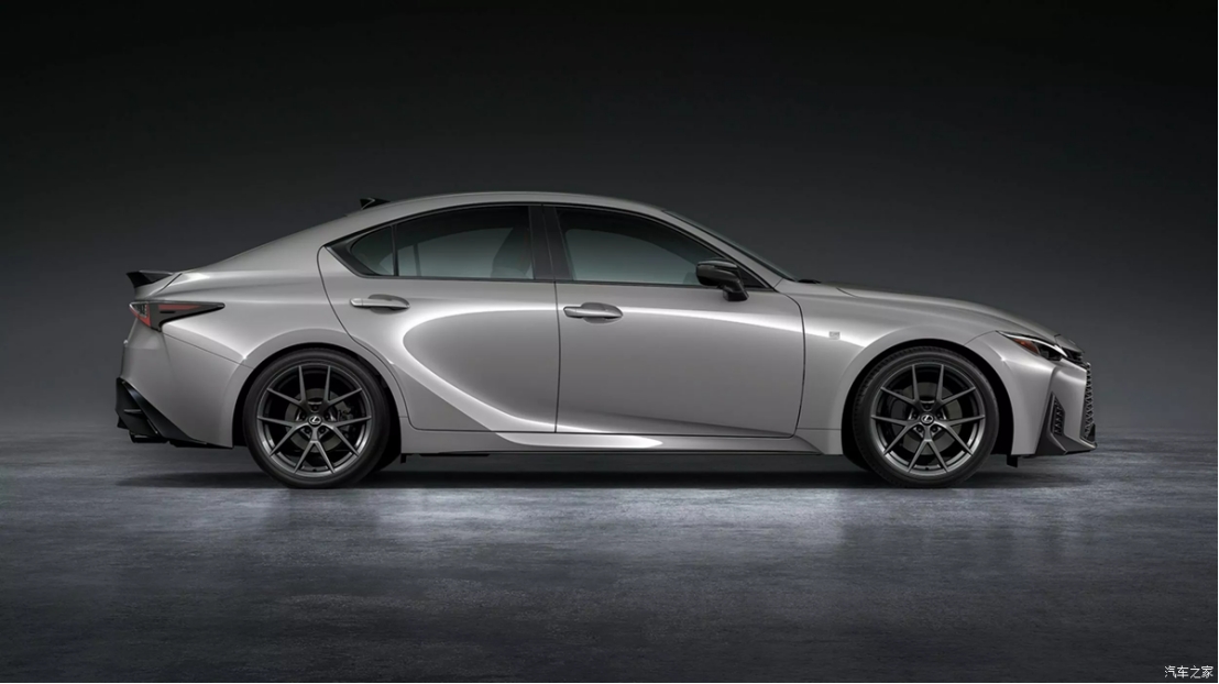 图片[3]-Facelift again! The front styling of the car has been adjusted, and the official picture of the new Lexus IS has been released to be launched overseas next year-cnlongo